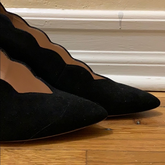 Club Monaco Scalloped Heel in Excellent Condition - Picture 6 of 8